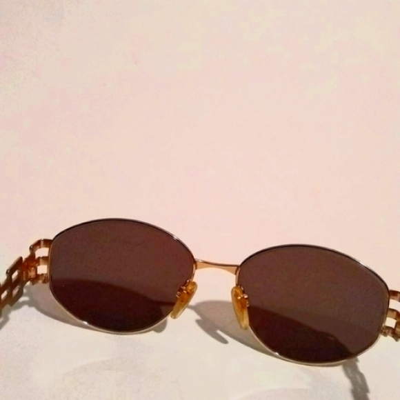 Valentino Vintage Women's Sunglasses - Picture 8 of 10